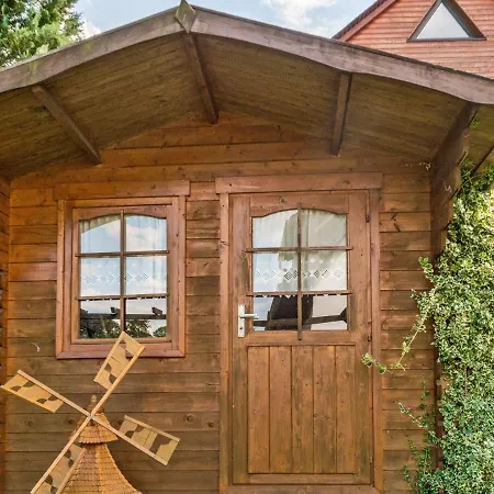 With Garden View In The Erzgebirge *