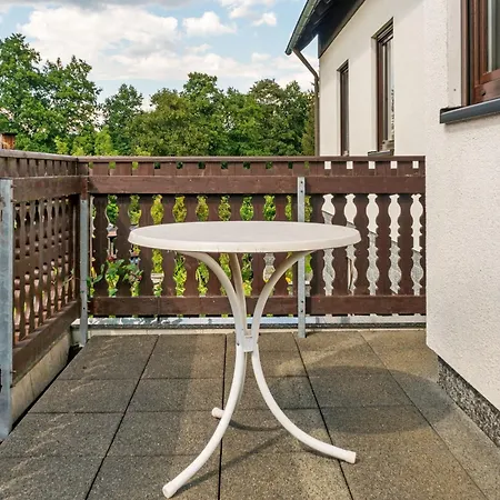 Appartement Charmante Dachgeschoss Im Erzgebirge *