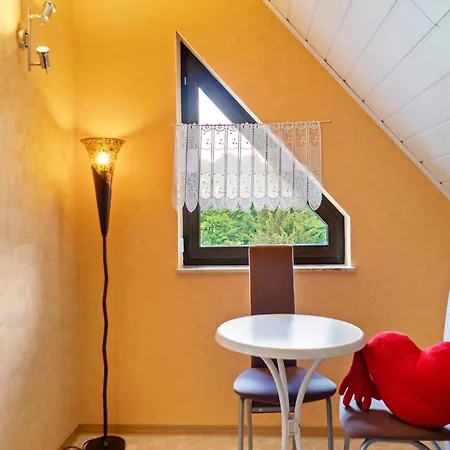 Charmante Dachgeschoss Im Erzgebirge Appartement